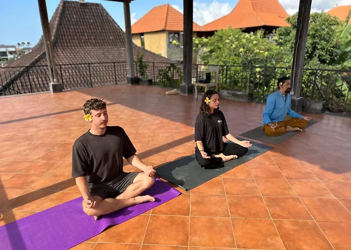 ホステル Bali Telaga Hati Yoga Healing And Retreat Center サヌール
