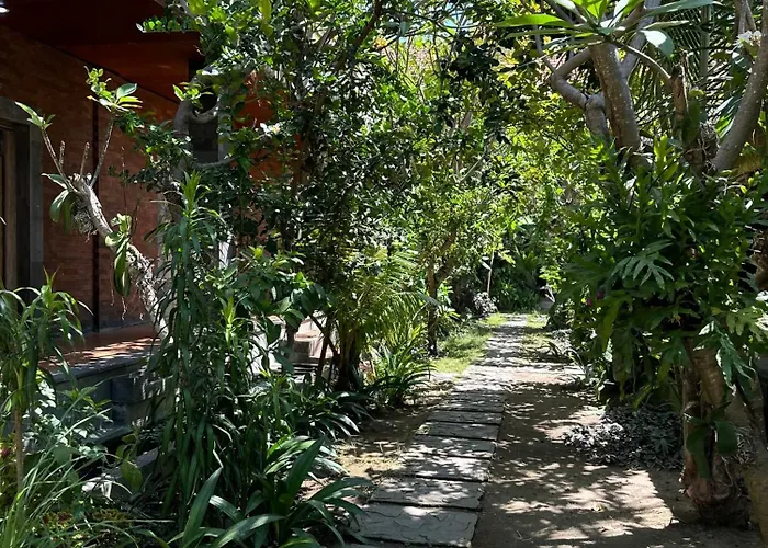 Bali Telaga Hati Yoga Healing And Retreat Center サヌール