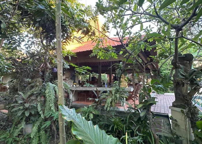Bali Telaga Hati Yoga Healing And Retreat Center ホステル *