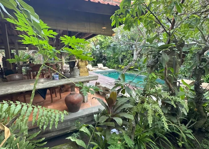 Bali Telaga Hati Yoga Healing And Retreat Center * サヌール