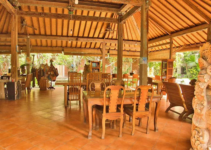 Bali Telaga Hati Yoga Healing And Retreat Center * サヌール
