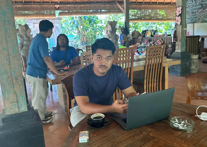 Bali Telaga Hati Yoga Healing And Retreat Center サヌール